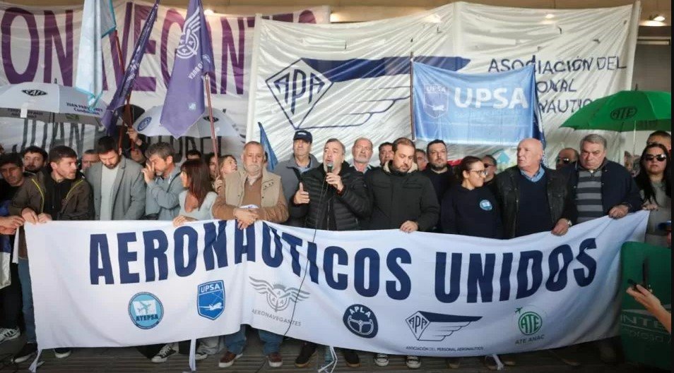 Demoras aéreas: ATE realizará asambleas mañana en 21 aeropuertos del país.