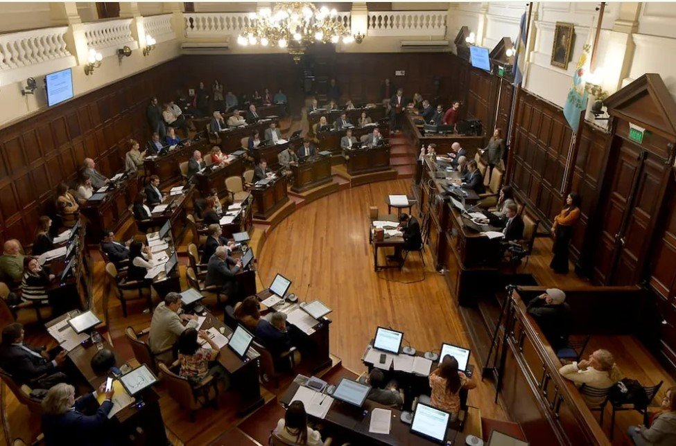 El Gobierno buscará aprobar la reforma del Estatuto del Empleado Público, confirmó Hebe Casado