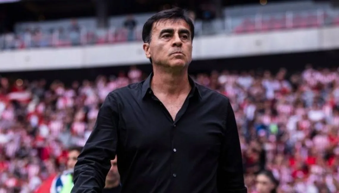 Independiente aceleró por Gustavo Quinteros y están cerca de llegar a un acuerdo