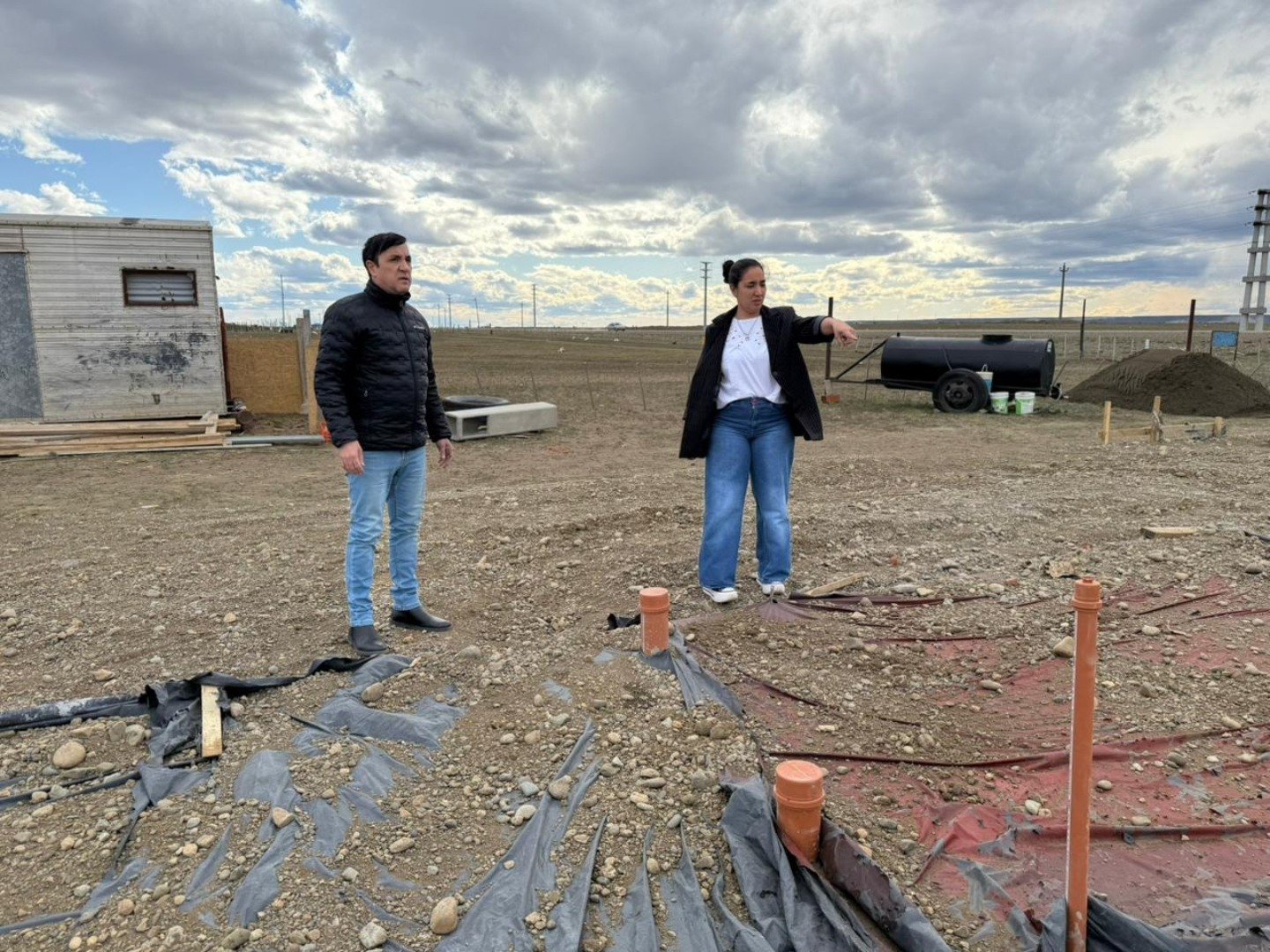 El intendente Pablo Grasso recorrió la obra del nuevo crematorio municipal de Río Gallegos