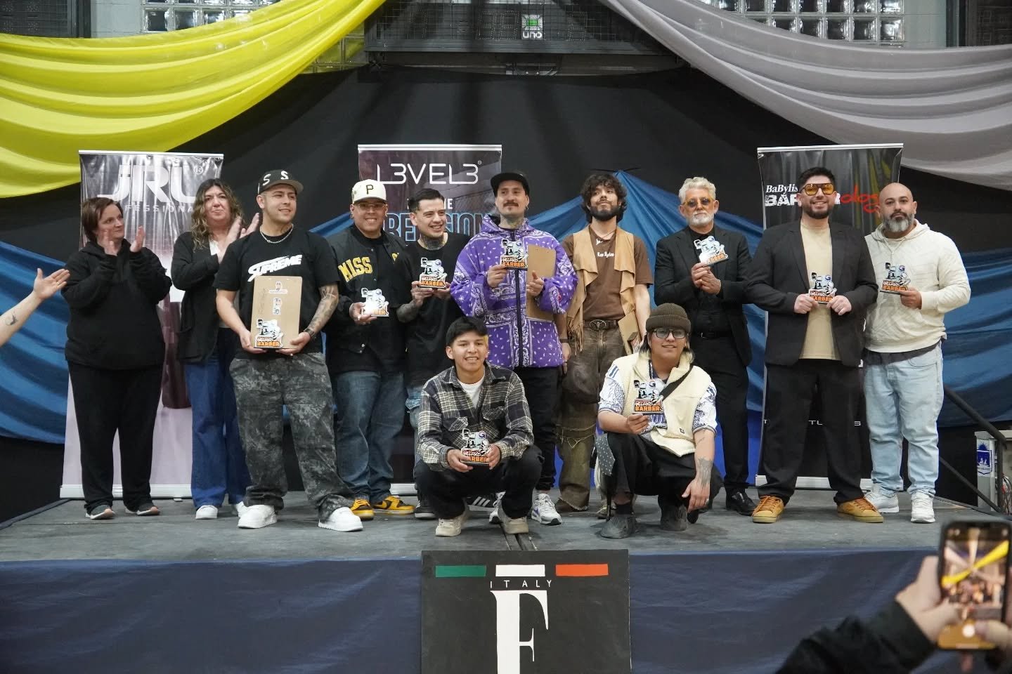 Con la presencia del Fígaro, Luca Garnica y Tupac, cerró el Gallegos Barber 2025 con una gran participación