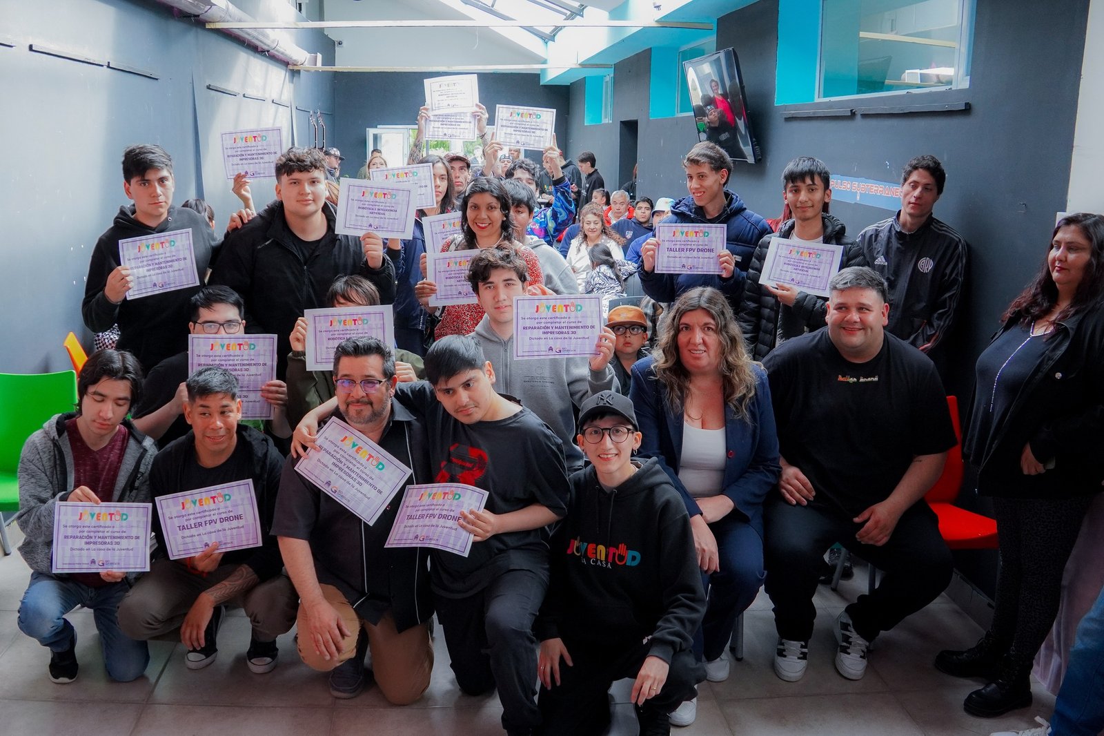 Más de 50 jóvenes se capacitaron en nuevas tecnologías en la Casa de la Juventud